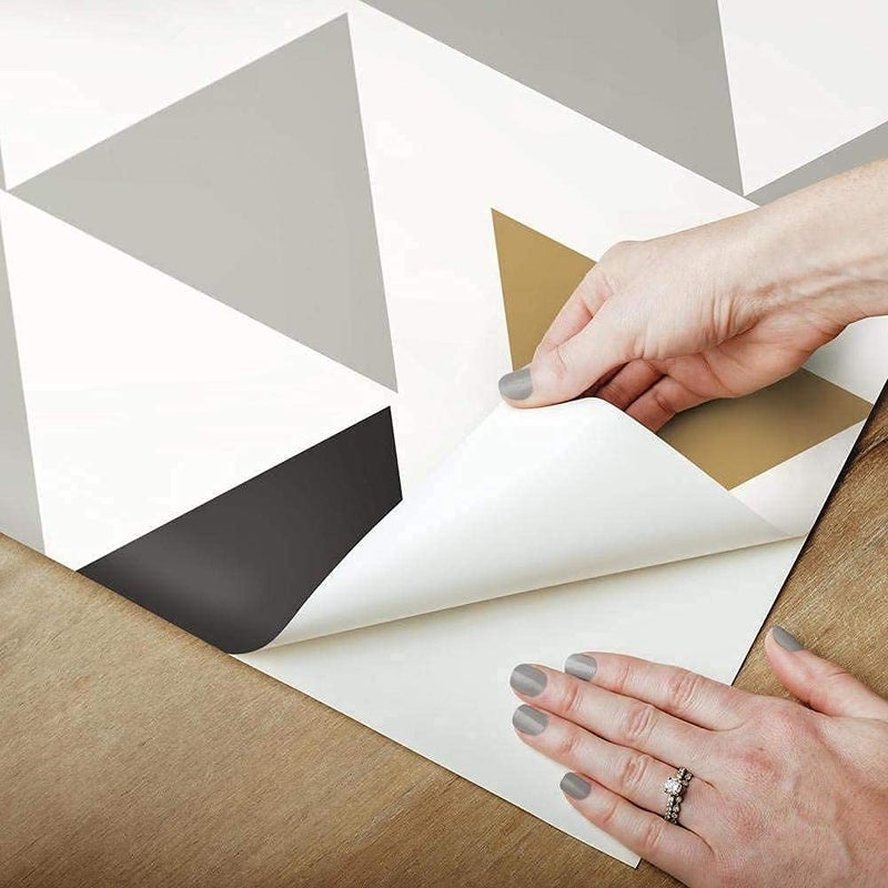 RoomMates RMK9055WP Metallic Gold Geometric Triangle Peel and Stick Wallpaper - Image 5